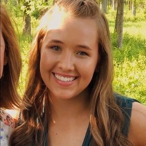 Meet your Posher, Abigayle